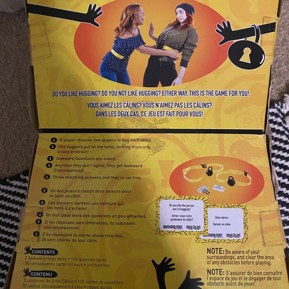 Awkward hugs - Picture 2 of 2